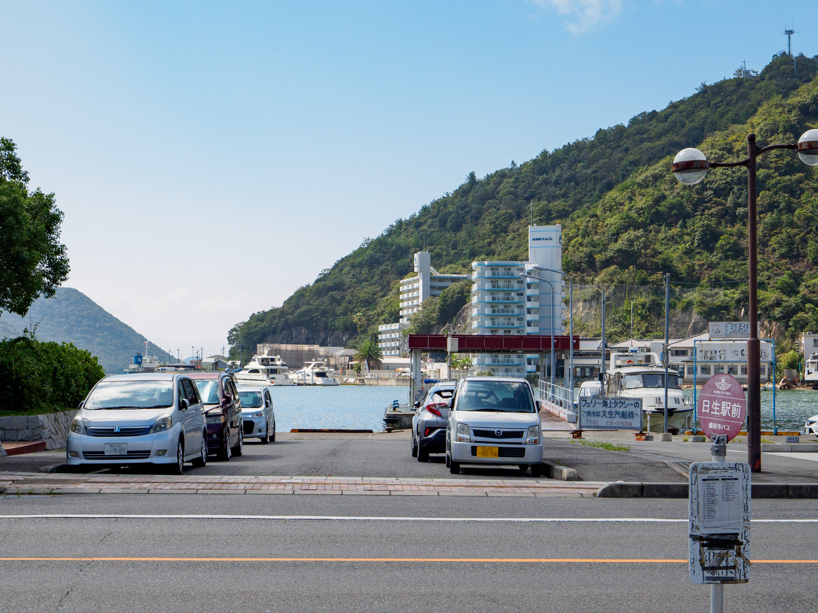 日生駅前から見える港（2023年9月）