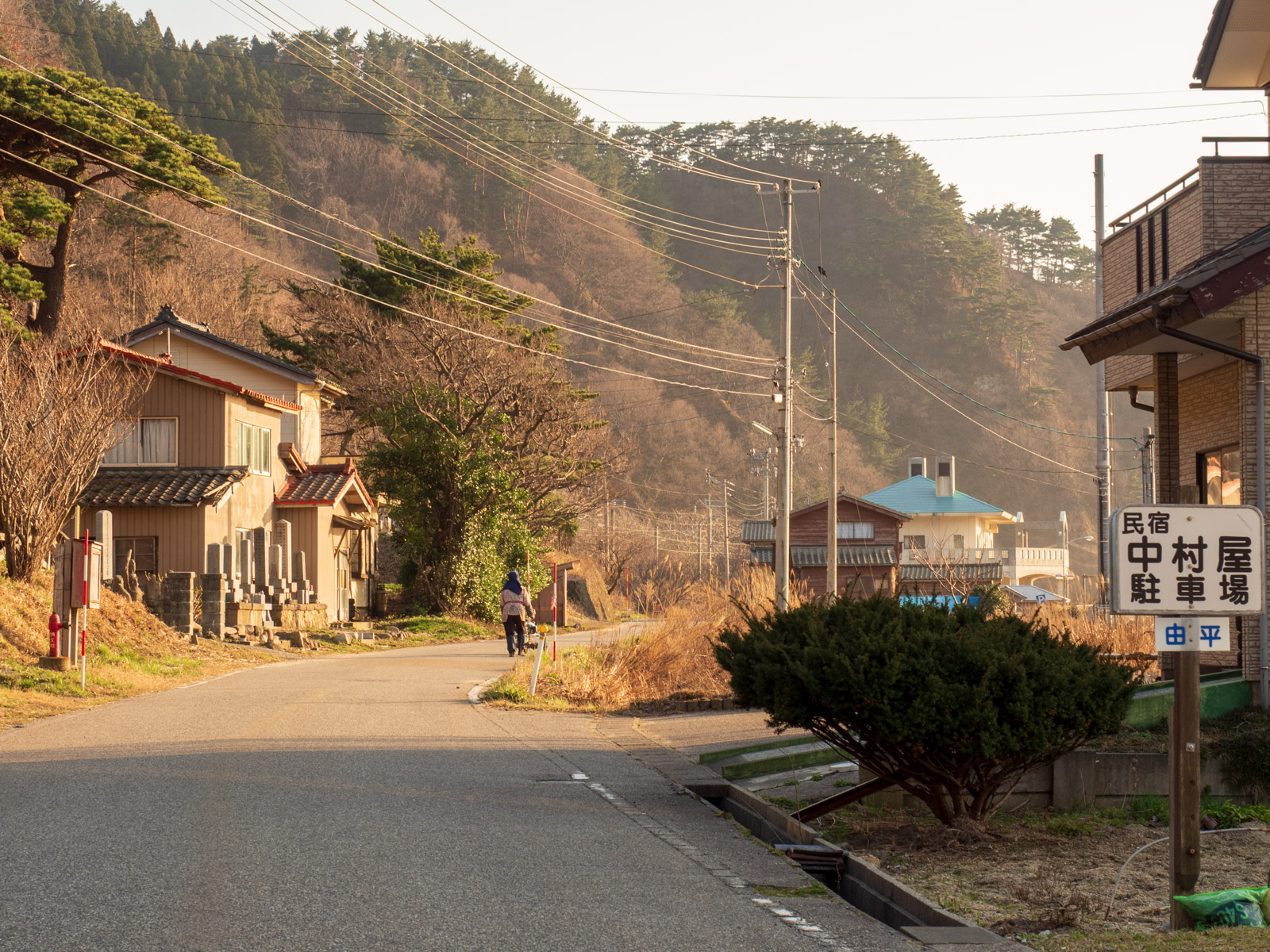 今川駅前の道(2016年3月)