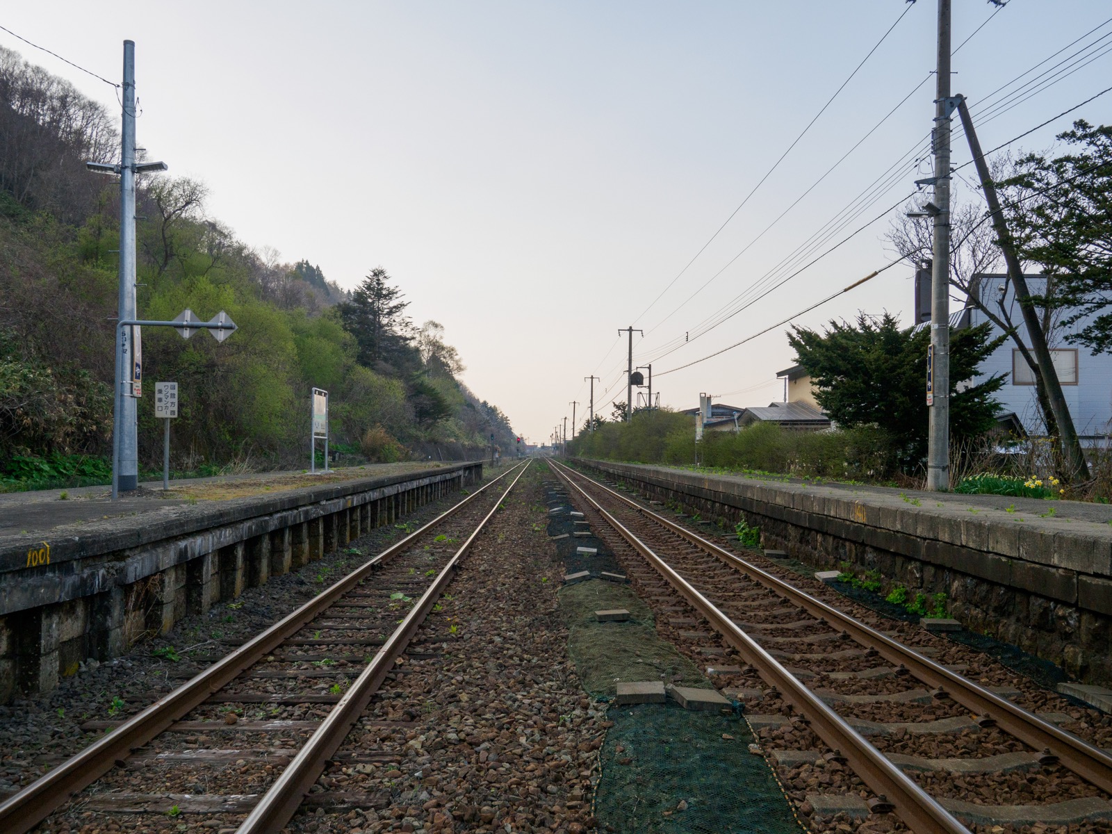 石谷駅のホーム（2018年4月）