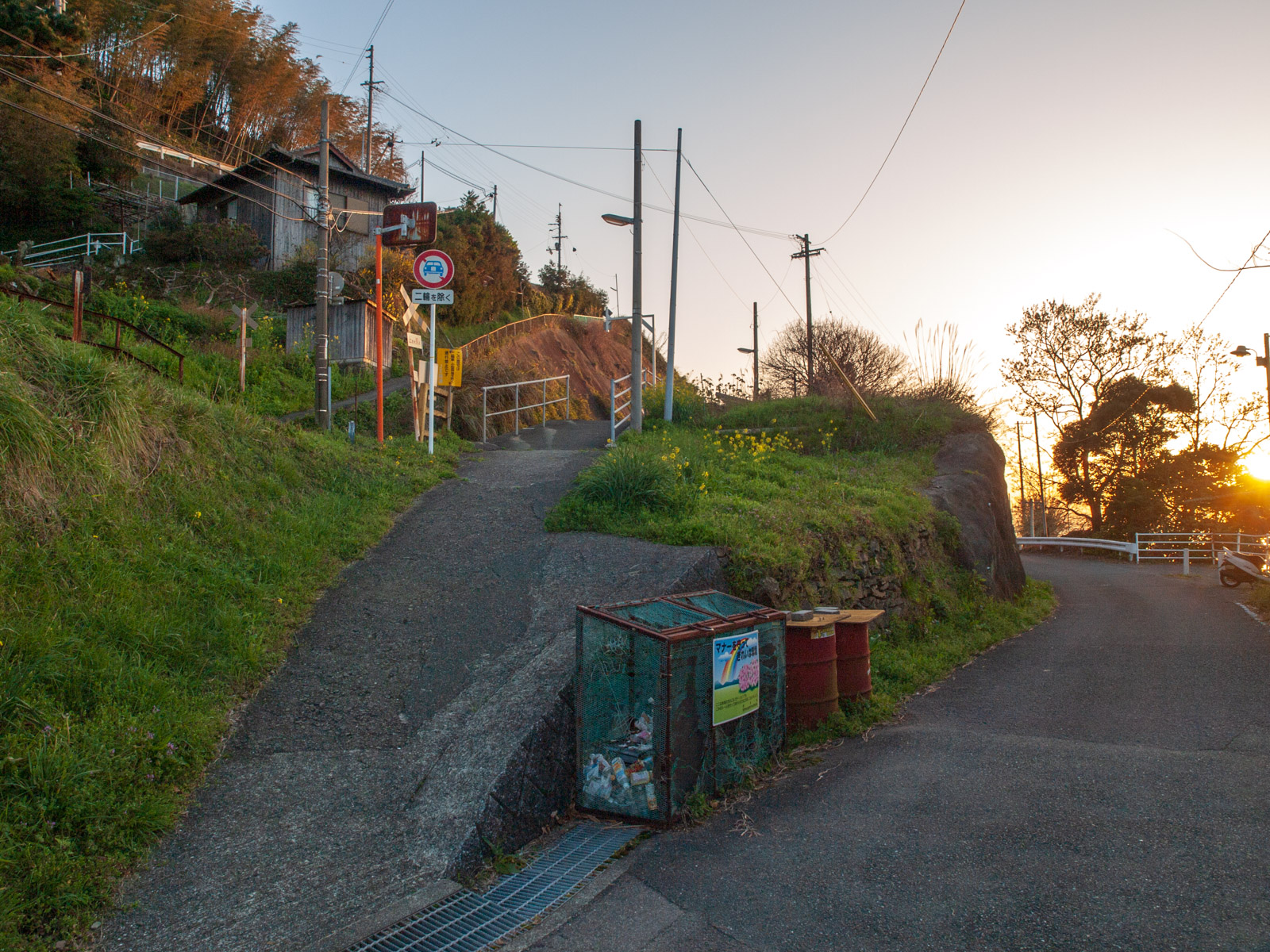 串駅の入口(2013年3月)