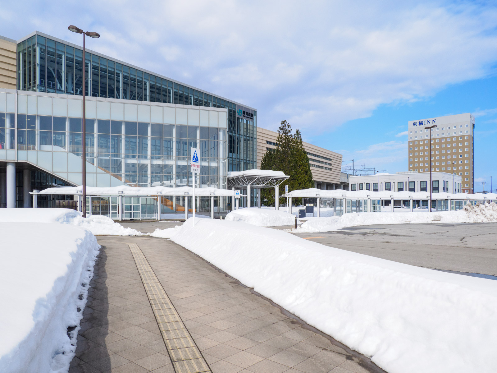 新青森駅の外観(2025年2月)
