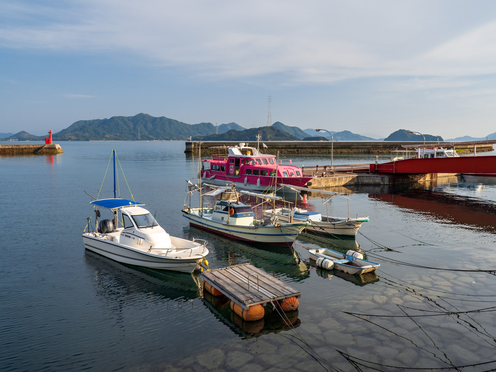 忠海港と瀬戸内海の島々（2023年5月）