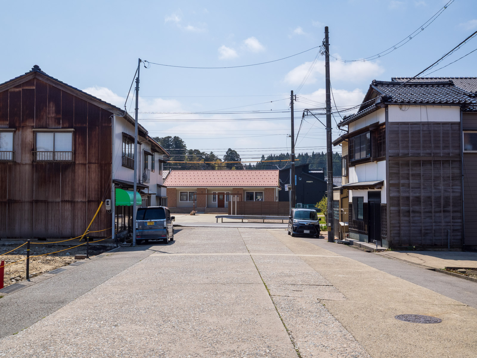 田鶴浜駅前(2025年4月)